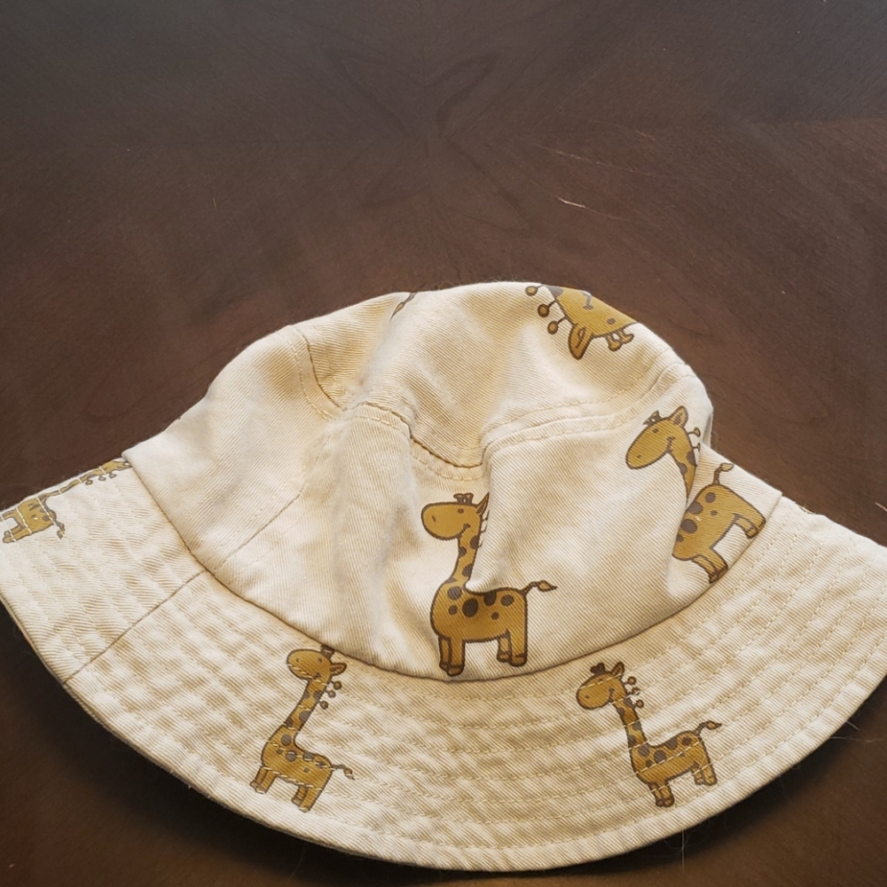 Giraffe Sun Hat - Picture 2 of 2